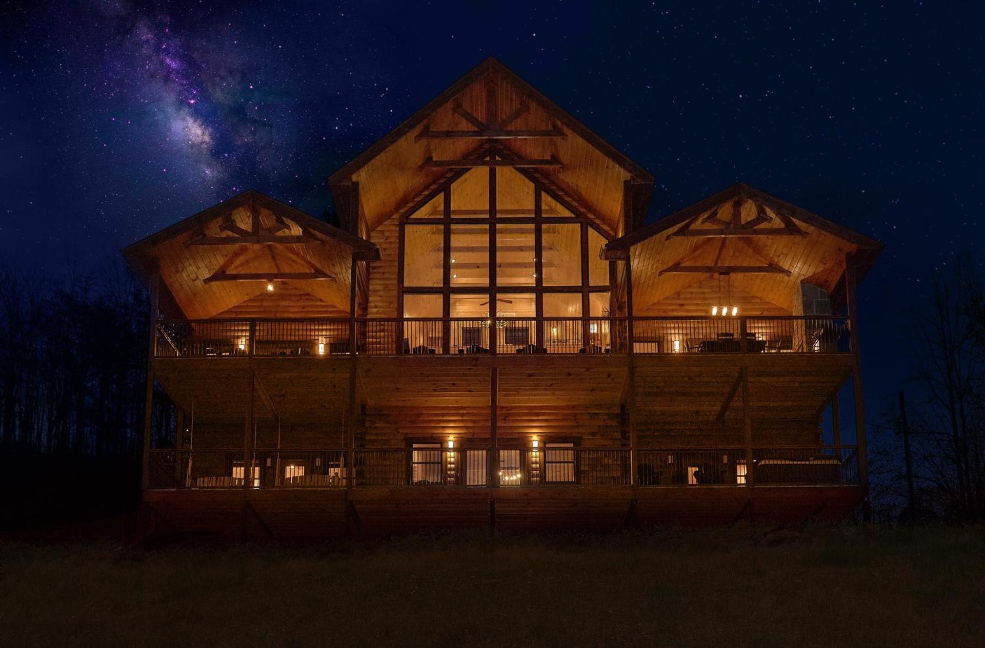 Misty Mountain Adventure Lodge แกตลิงเบิร์ก ภายนอก รูปภาพ