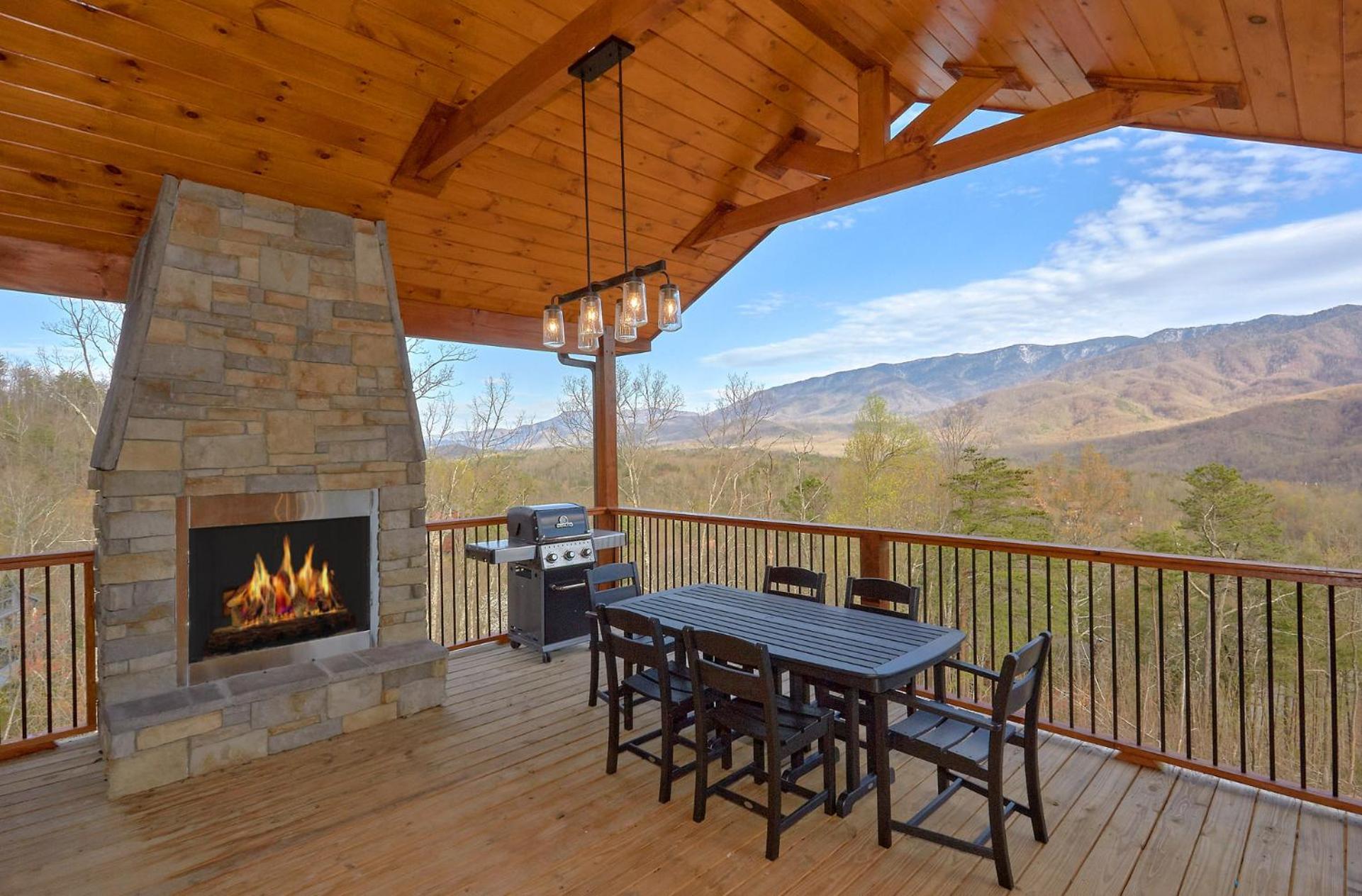 Misty Mountain Adventure Lodge แกตลิงเบิร์ก ภายนอก รูปภาพ